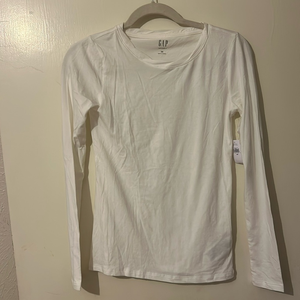 Gap pullover top